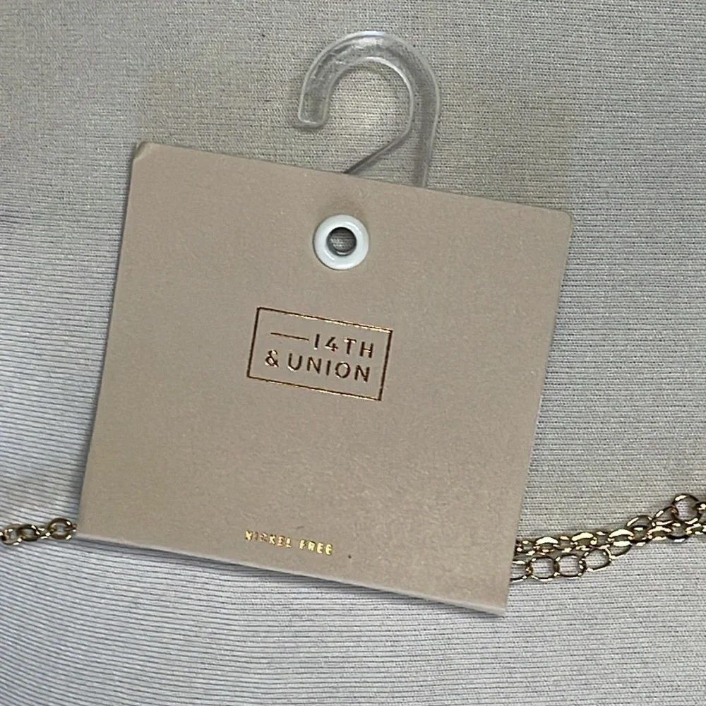 NWT 14th & Union Green Jewel Tone Necklace Strand Gold Tone Chain
